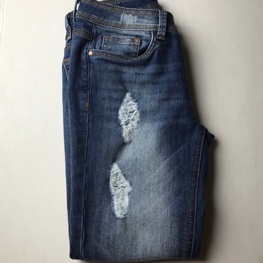 Dollhouse Charlie Cropped Jeans